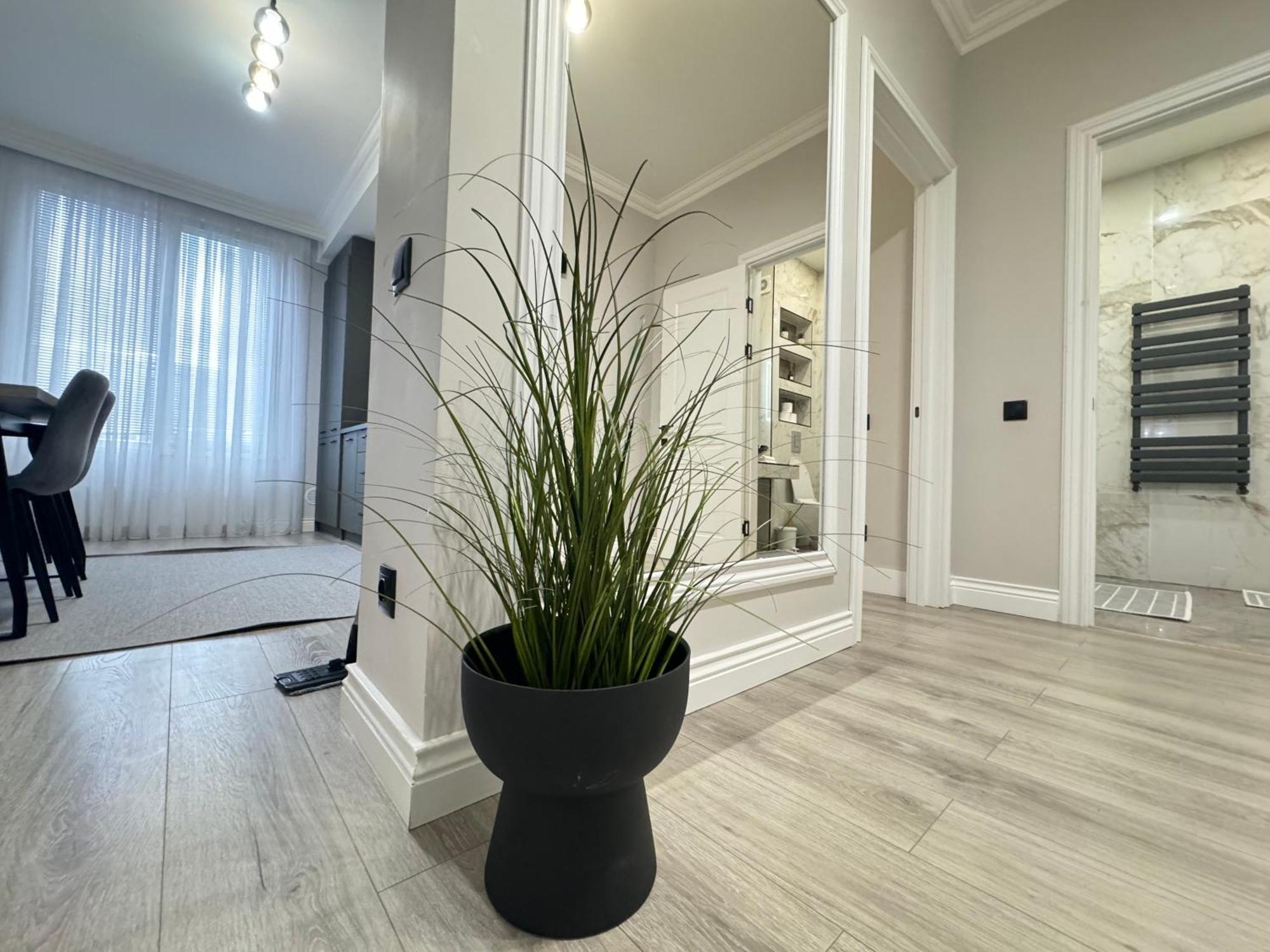 Two Bedroom Apartment In The Center, With Parking, Address Avram Iancu 32 Кишинів Екстер'єр фото