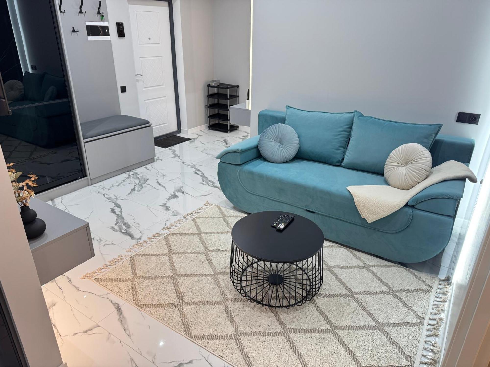 Two Bedroom Apartment In The Center, With Parking, Address Avram Iancu 32 Кишинів Екстер'єр фото