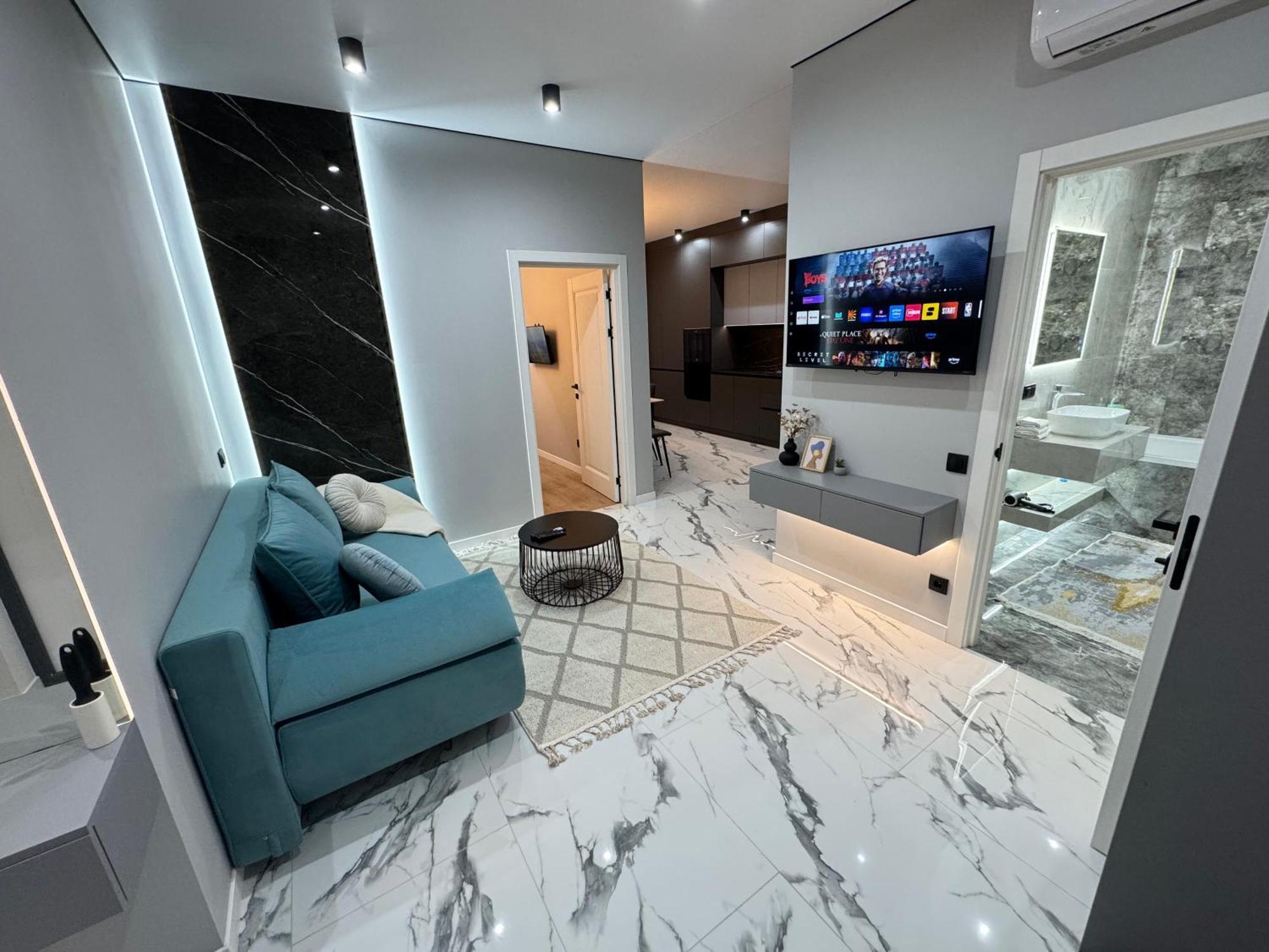 Two Bedroom Apartment In The Center, With Parking, Address Avram Iancu 32 Кишинів Екстер'єр фото